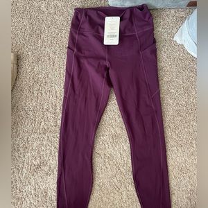 Purple medium Fabletics Oasis high waisted 7/8 leggings NWT